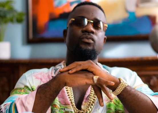 ‘I can go ten years scrolling past unnecessary content on social media’ – Sarkodie
