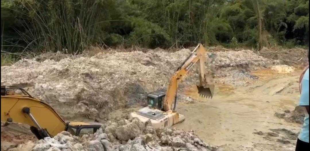 Two journalists in critical condition following ghastly accident after EPA anti-galamsey team was attacked near Obuasi