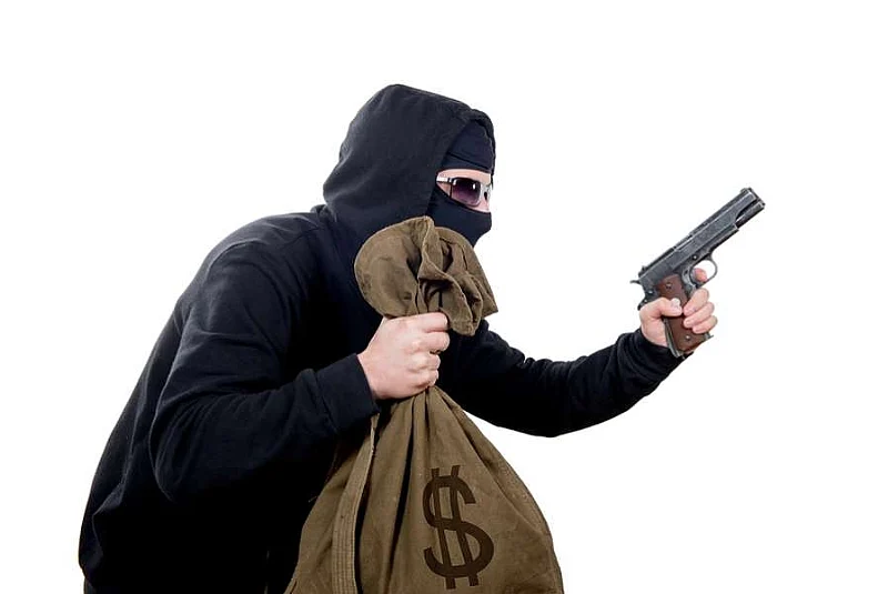 WR: Armed robbers raid gold shop in Mpohor, 1 person injured