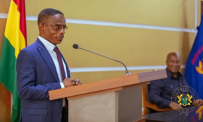 Auditor-General orders contractors to justify claims by Nov. 7 or lose payment