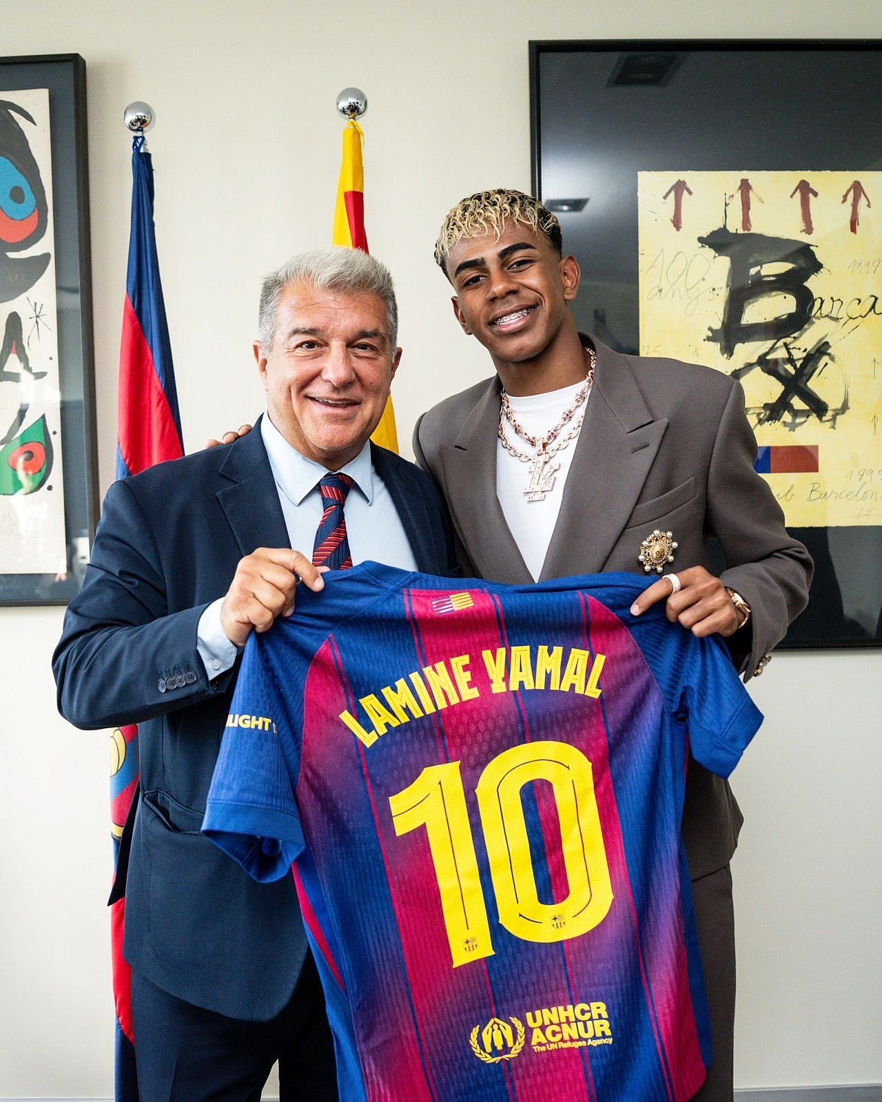 Lamine Yamal takes over as Barcelona’s number 10
