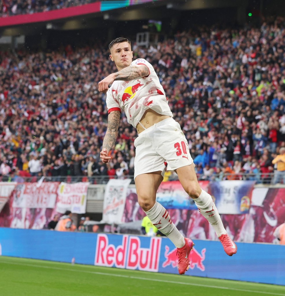 Manchester United set sights on Benjamin Sesko as top striker target