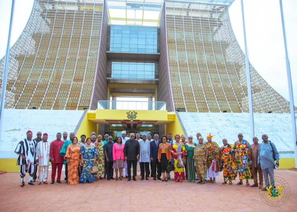 Gov’t to begin paying road contractors this month – President Mahama