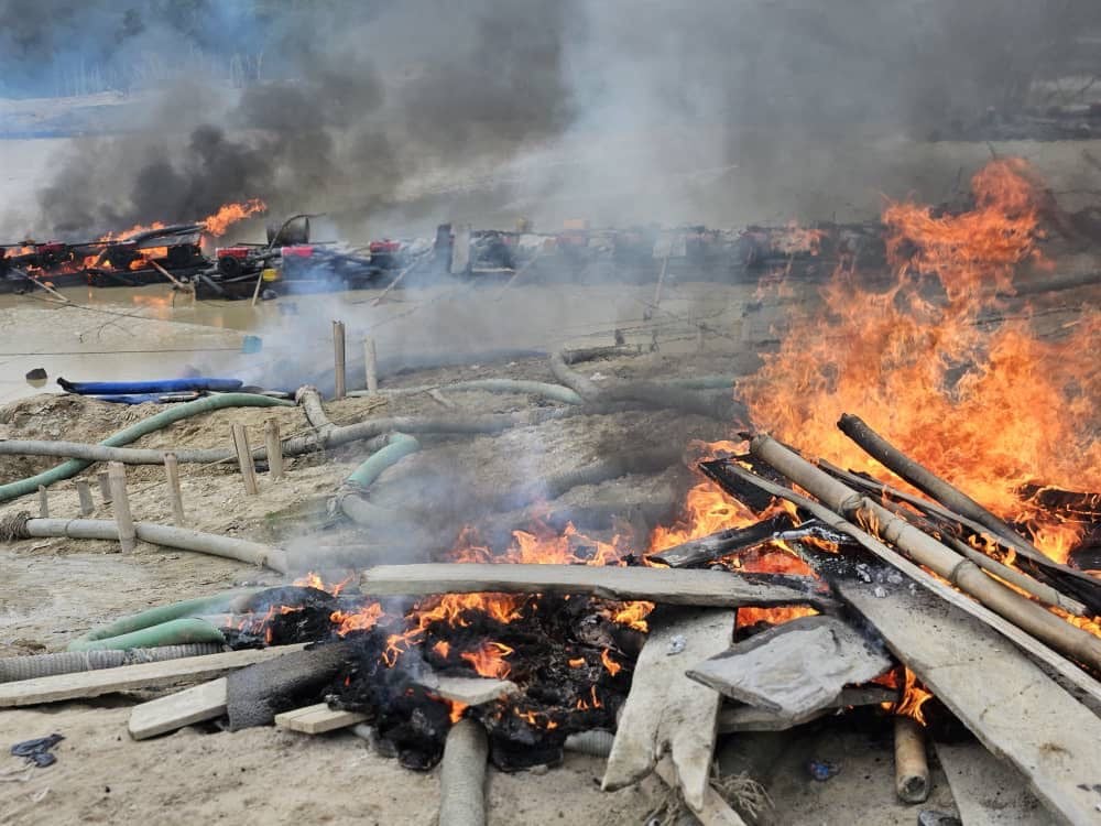 NAIMOS and Blue Water guards tackle illegal mining on Ankobra River