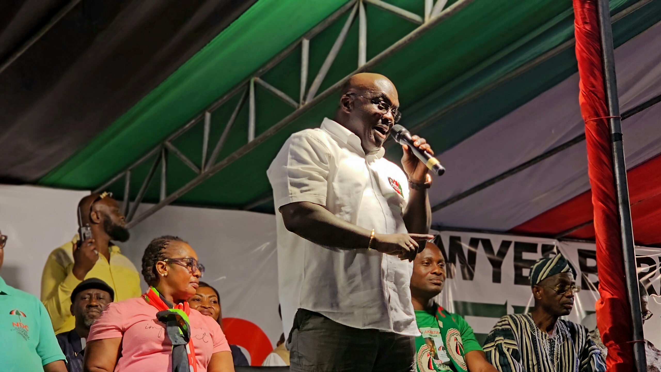 Julius Debrah rallies Akwatia for NDC candidate Bernard Bediako Baidoo