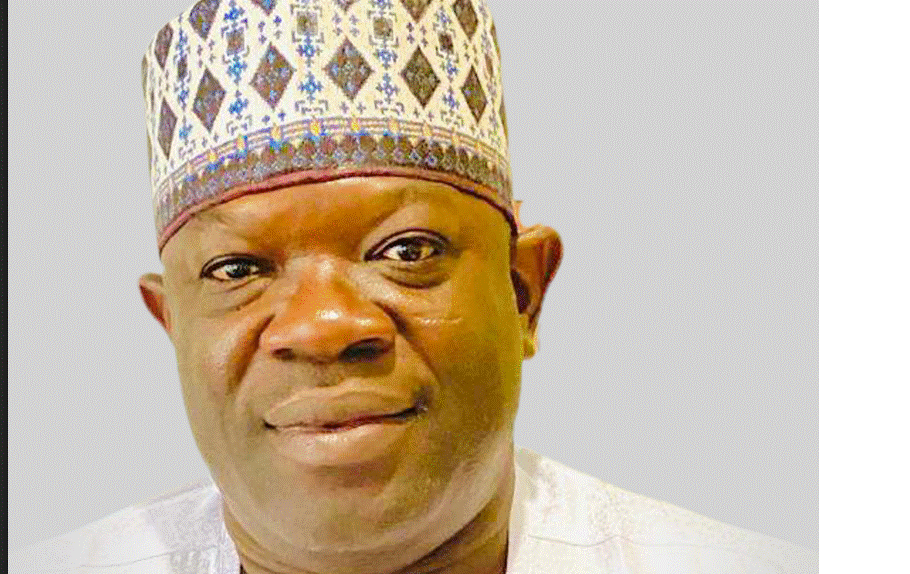 Mourners gather in Damongo for final funeral rites of the late Alhaji Muniru Limuna