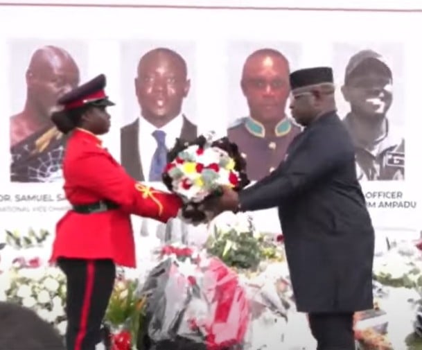 Sierra Leone’s President Maada Bio lays wreath in honour of helicopter crash victims