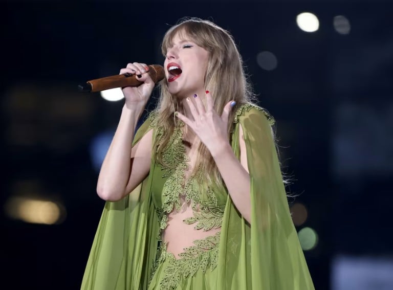 Taylor Swift’s new album comes on cassette, who is buying those?