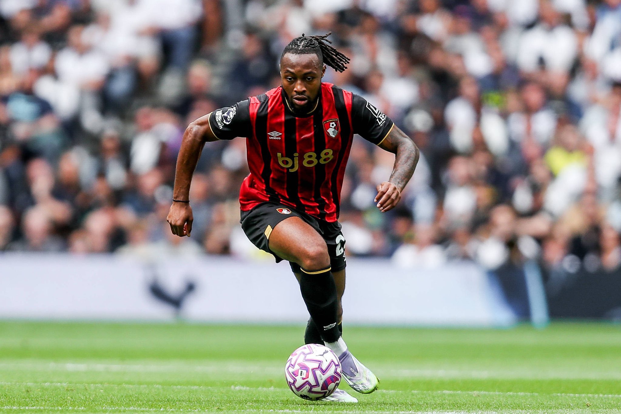 Stars abroad: Antoine Semenyo shines with goal and assist against Brighton