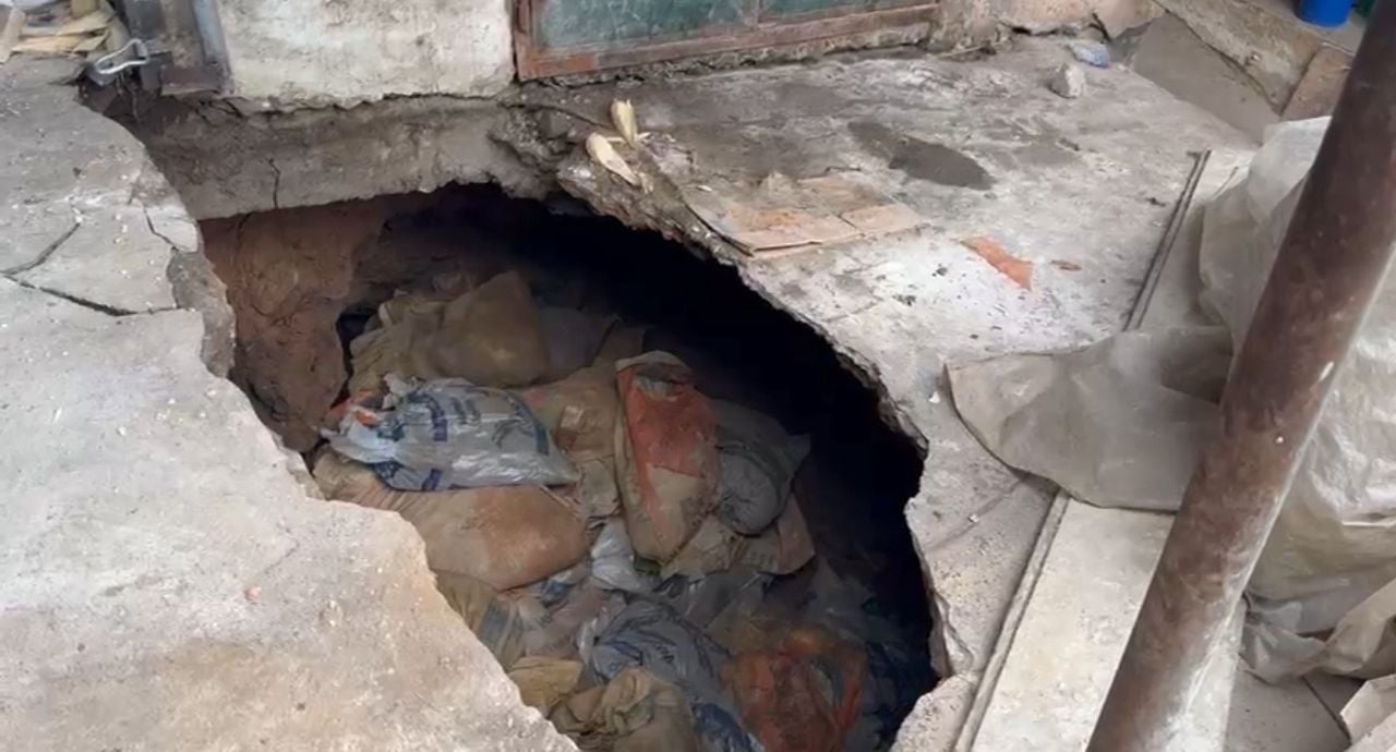 Strange hole in Tarkwa Market: NADMO points to underground mining