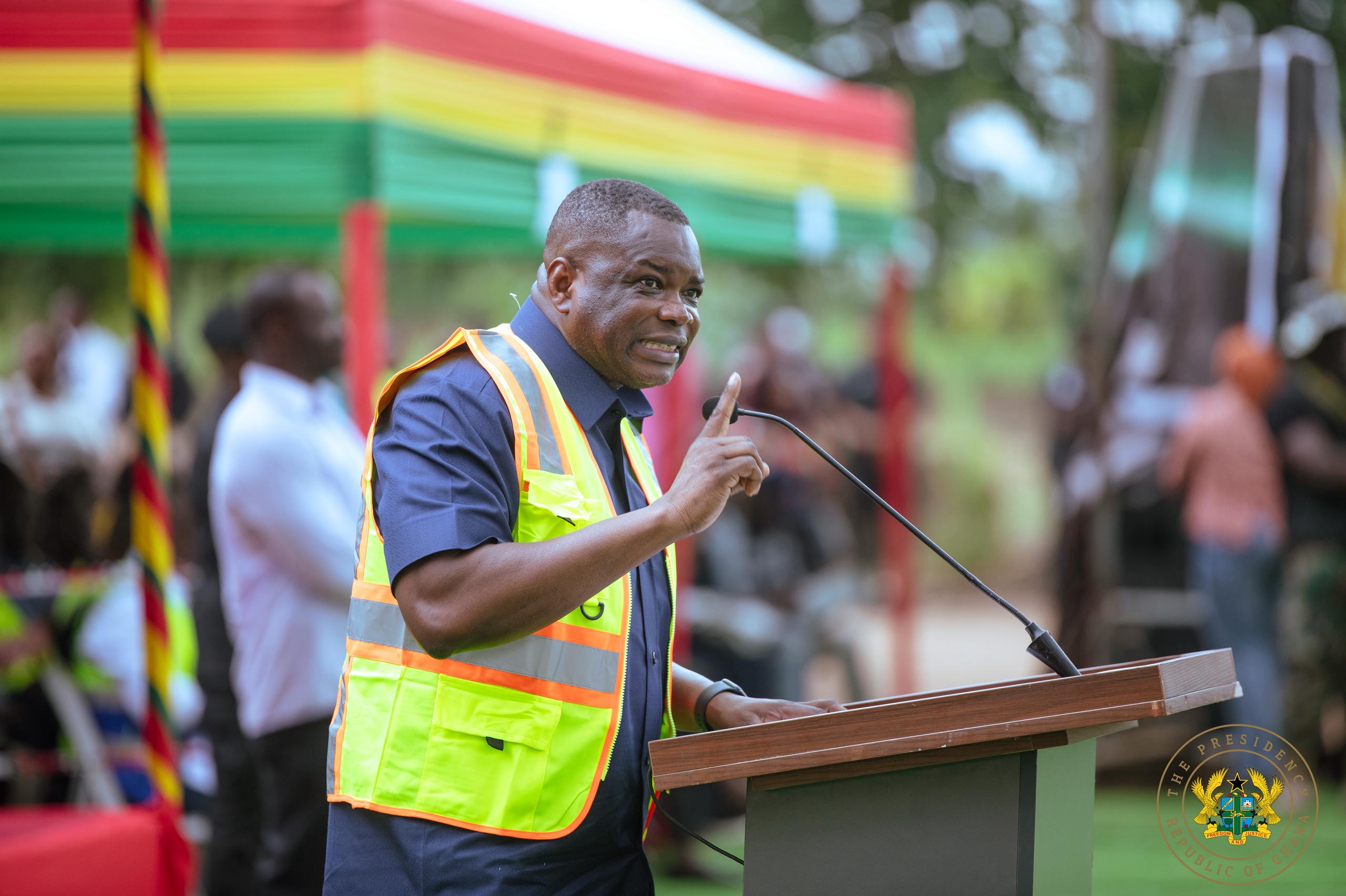 Big Push Initiative: Roads Minister vouches for local contractors