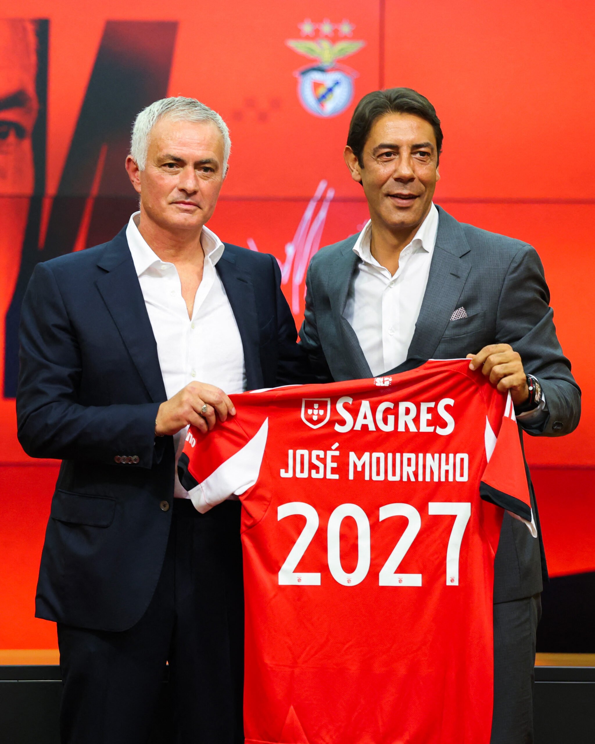 Jose Mourinho returns to Benfica after 25 Years