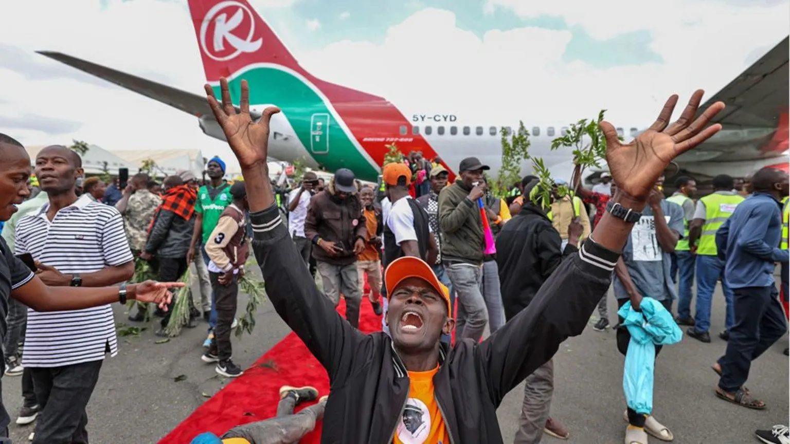 Three dead as police fire on crowds at Raila Odinga memorial in Nairobi