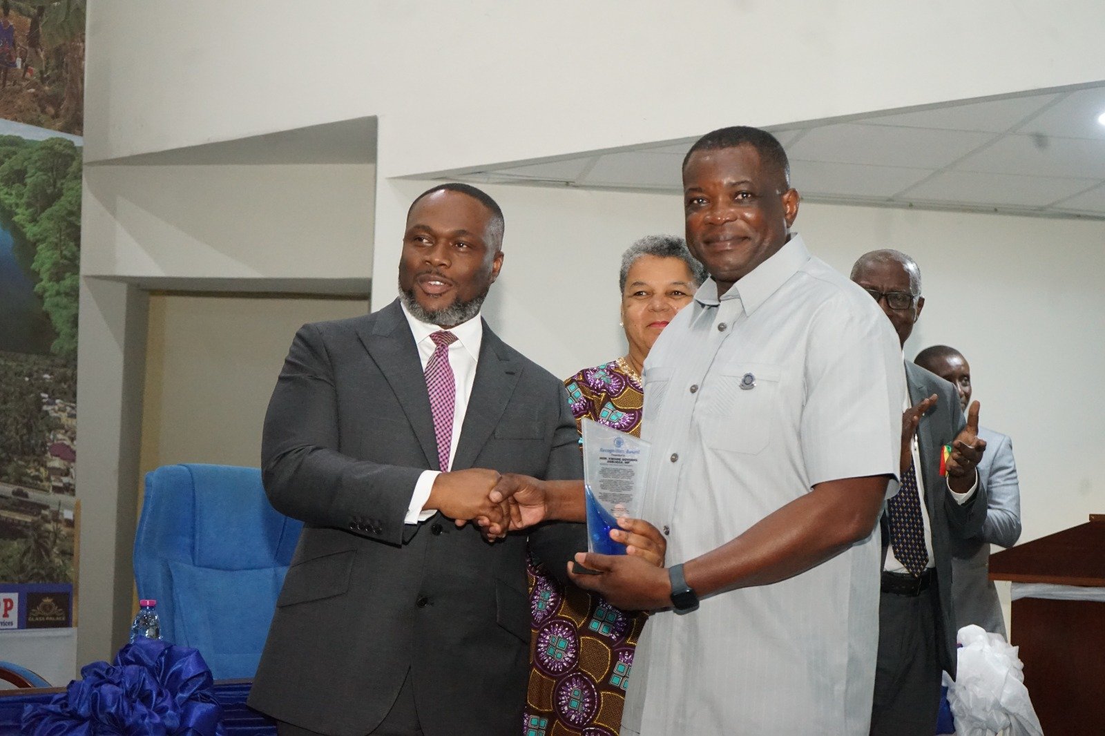 Architects Registration Council honours Roads Minister for ‘excellence, innovation and Integrity’