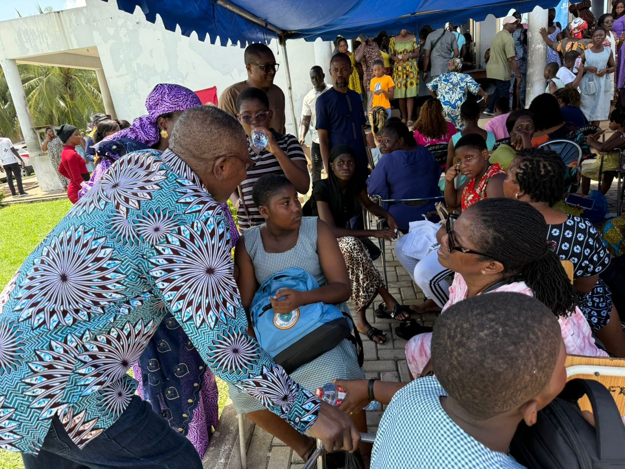 1st day at school: Deputy Education Minister calls for more efficient registration procedures
