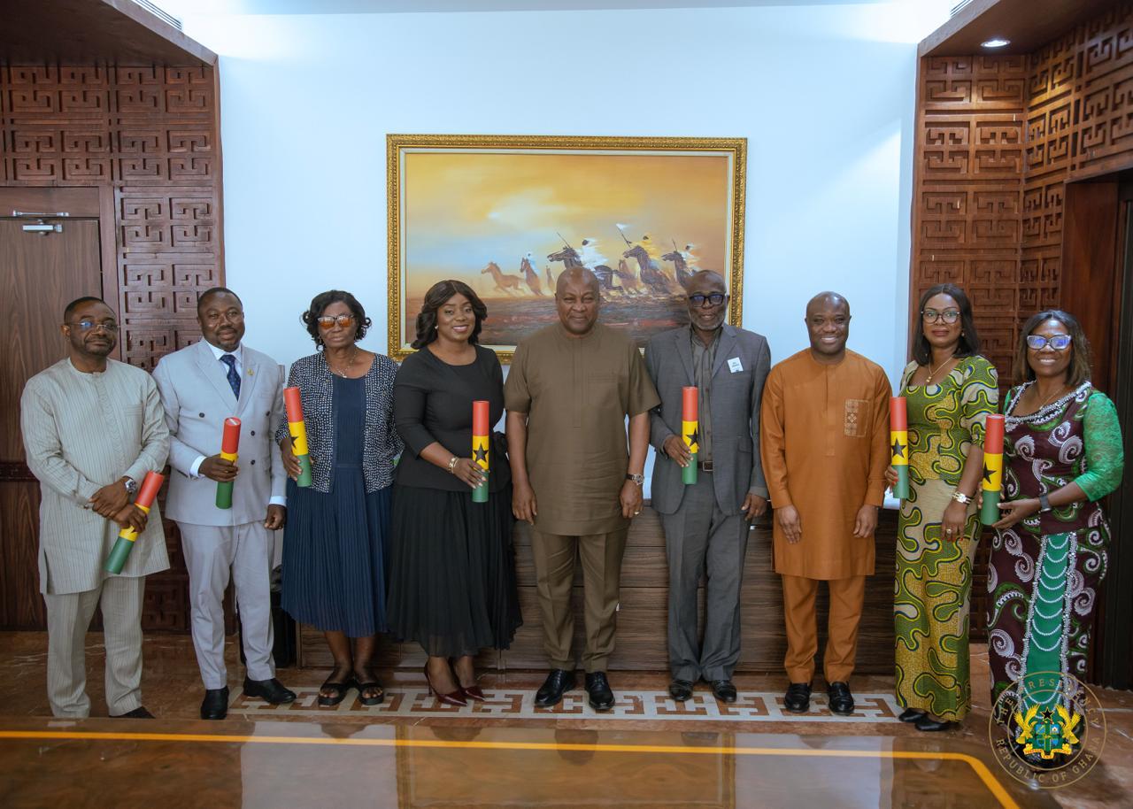 Mahama swears in new Right to Information Commission