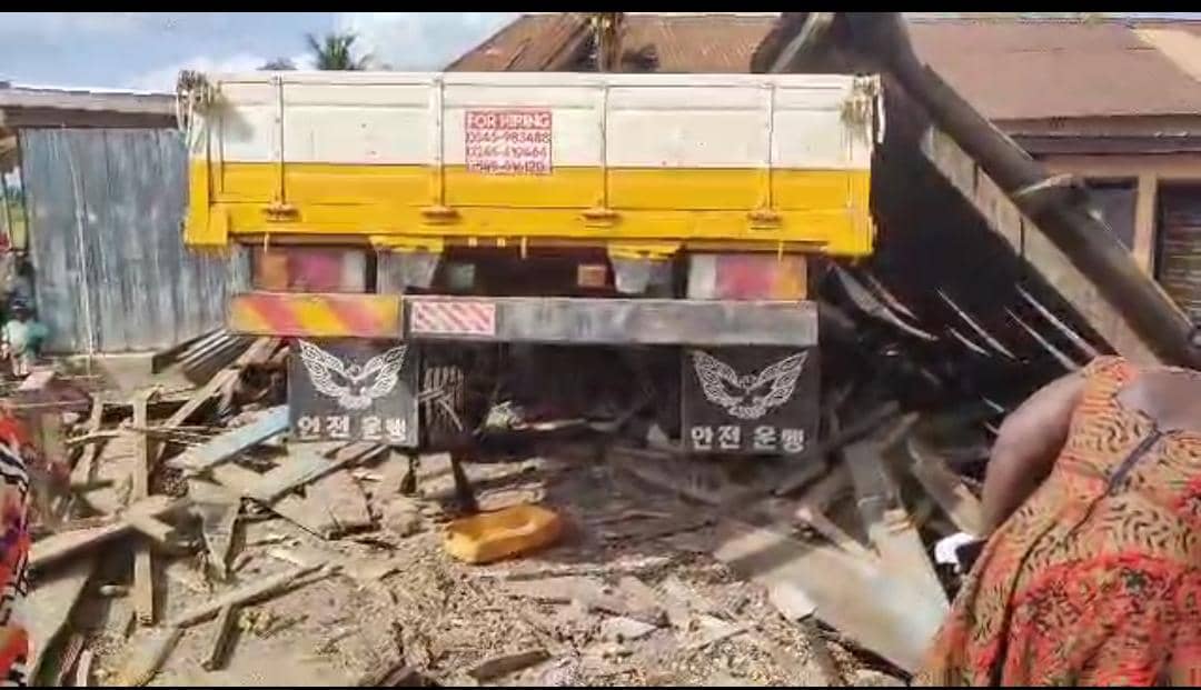 Photos: Teenager killed as speeding towing truck crashes into home in Kade Adankrono; driver flees