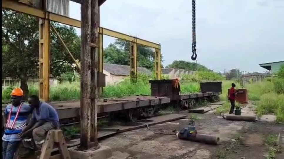 Scrap dealers clash with National Security operatives over auctioned rail parts at Takoradi Port